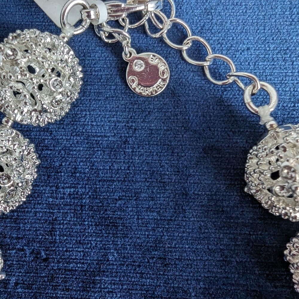 Necklace - Picture 2 of 3